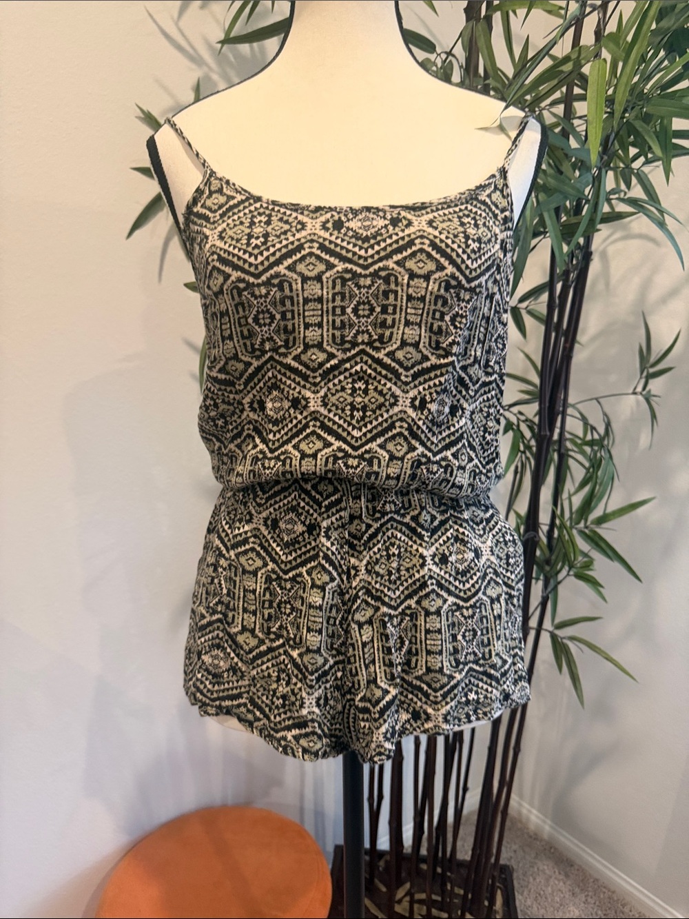 Forever 21 Black and Cream Printed Romper